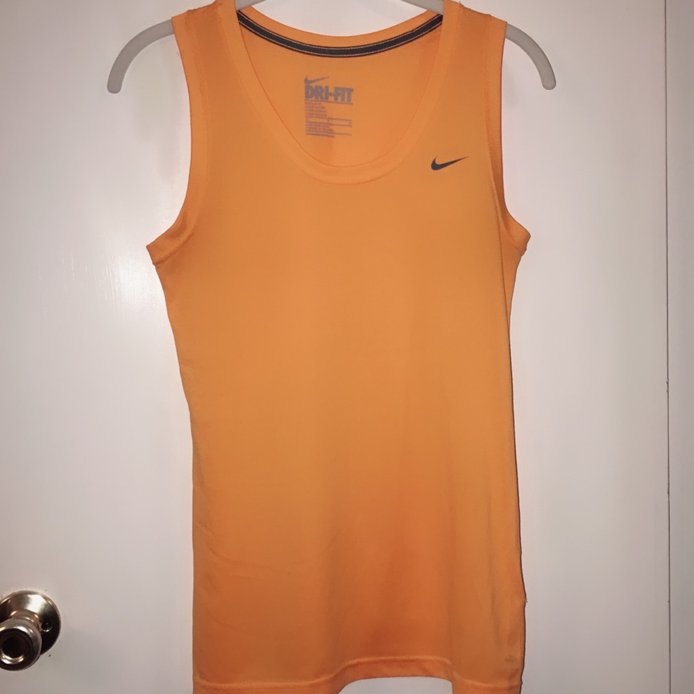 Nike Women’s DRI-FIT Training Tank Top!